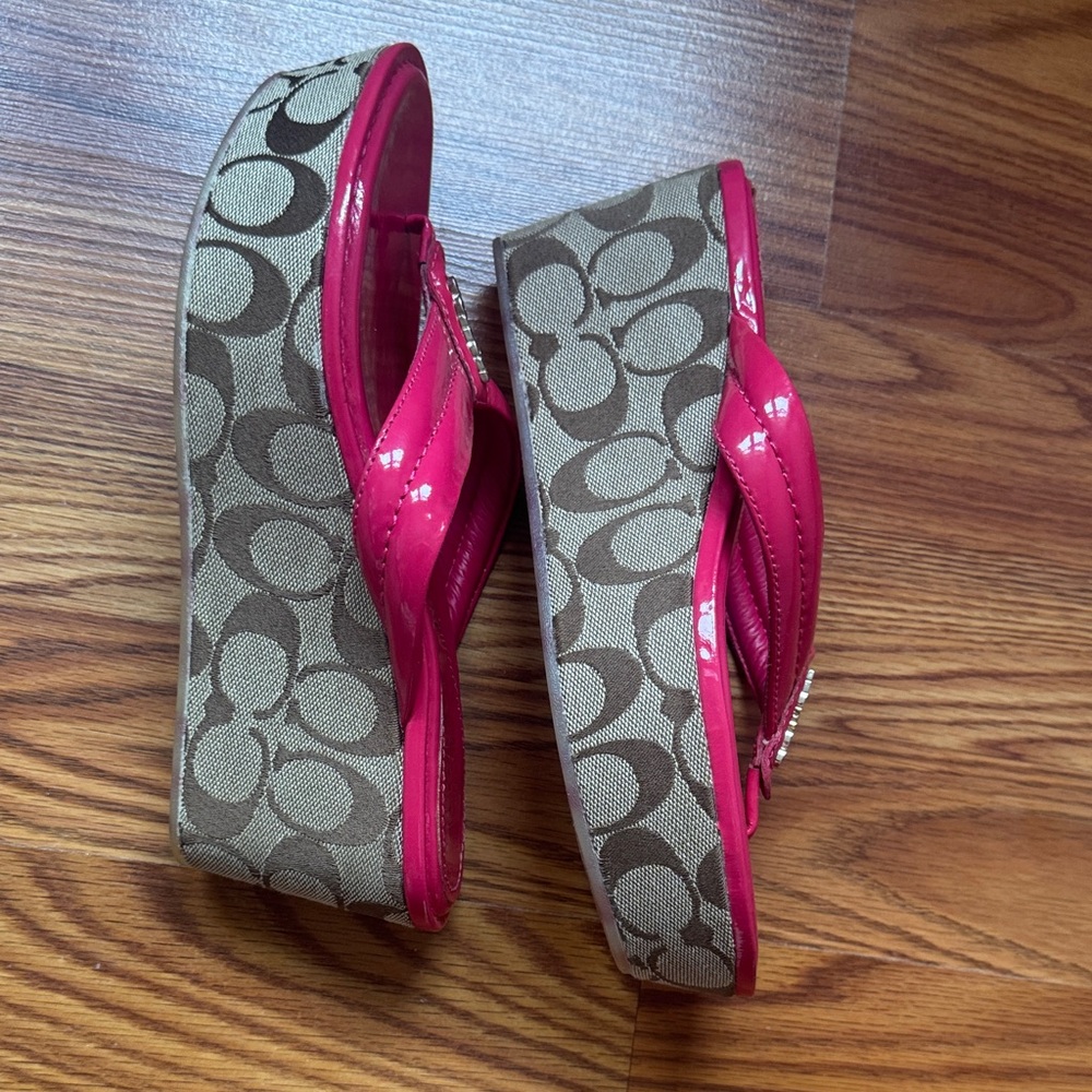 Coach Nella Platform Flip Flops – Women’s Size 7 – Pink - Picture 4 of 6